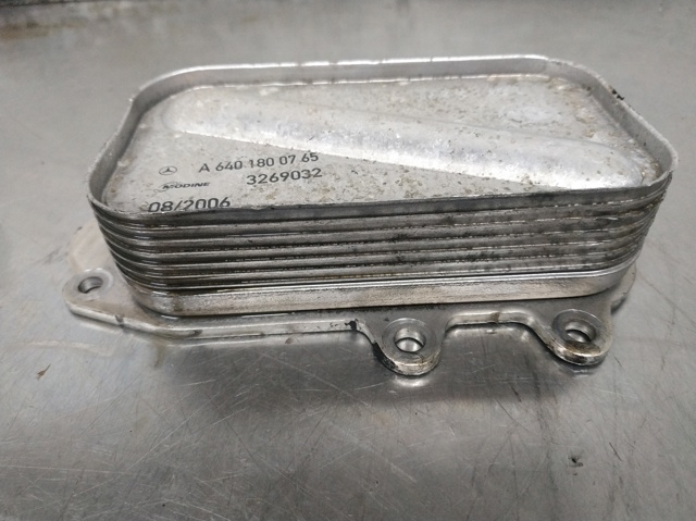 A6401800765 MERCEDES Radiador de aceite debajo del filtro  comprar en Jaén