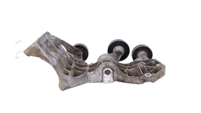 Soporte alternador Mercedes B  (2005-2011)