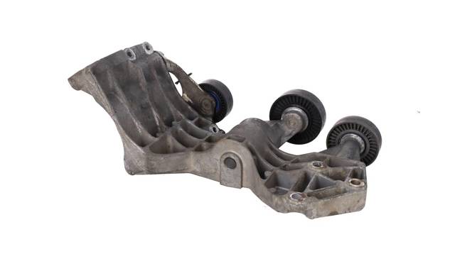 Soporte alternador Mercedes B  (2005-2011)