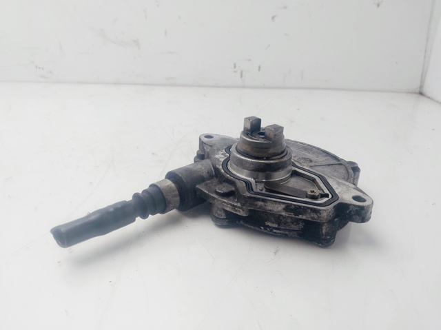 MERCEDES A6402300365 Bomba de vacío  en stock Salamanca