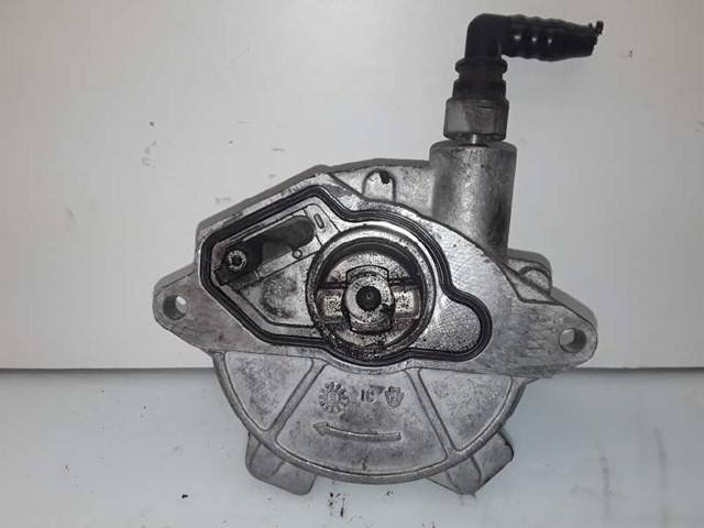 MERCEDES A6402300365 Bomba de vacío comprar Pamplona