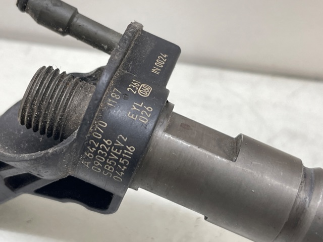 A6420701187 Inyector de combustible  disponible Málaga