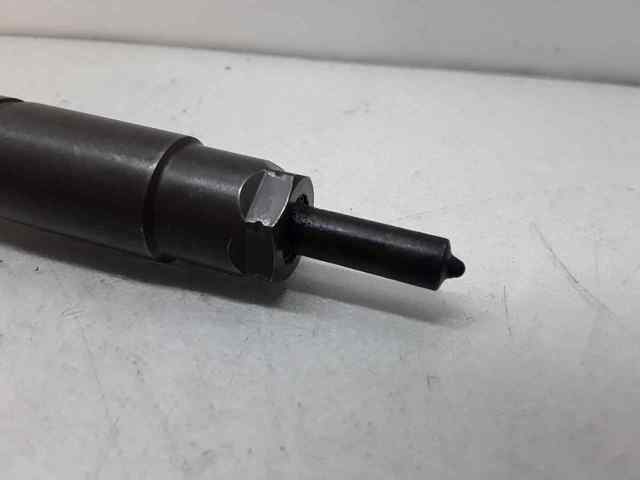MERCEDES A6420701387 Inyector de combustible  disponible Lugo