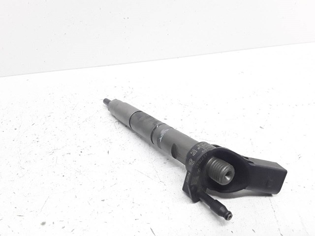 MERCEDES A6420701987 Inyector de combustible  disponible España