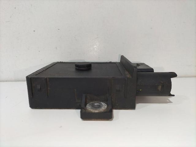 Relé de bujía de precalentamiento Mercedes S W221