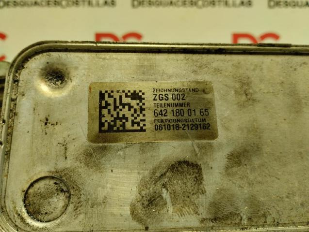 A6421800165 MERCEDES Radiador de aceite debajo del filtro comprar Madrid