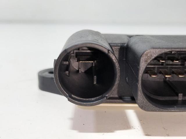 Relé de bujía de precalentamiento Mercedes S W221