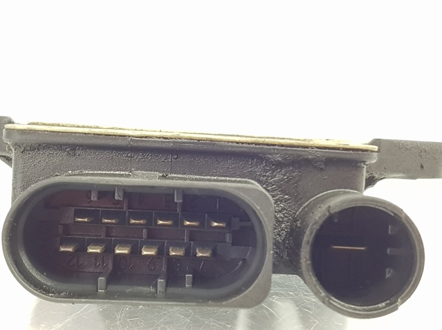 Relé de bujía de precalentamiento Mercedes R W251