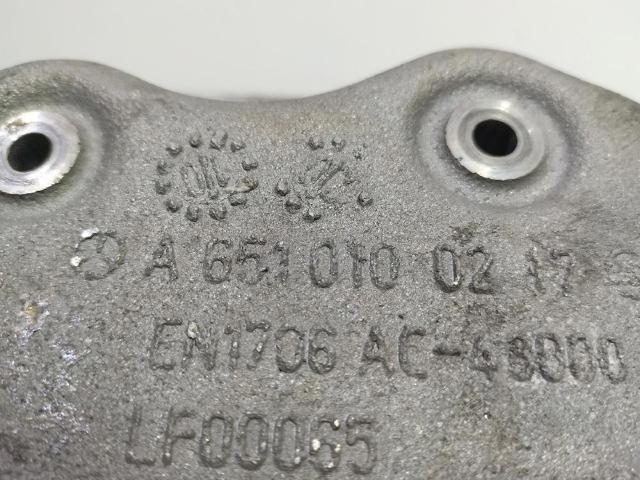 Tapa delantera de culata A6510100217 Mercedes