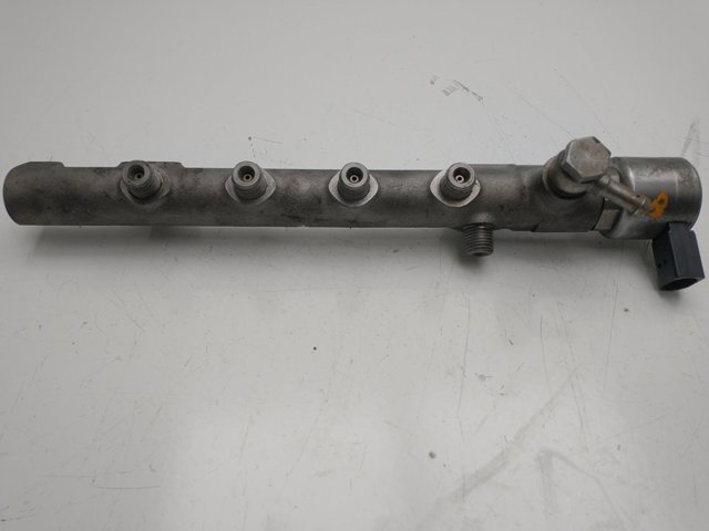 A6510700495 MERCEDES Rampa de combustible comprar Alcalá