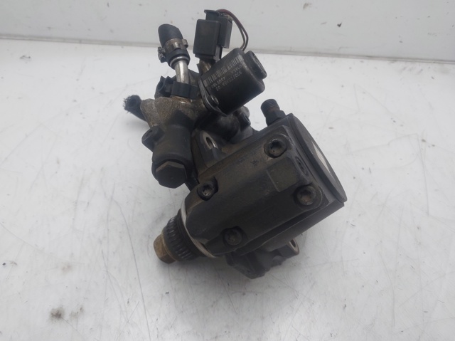 MERCEDES A6510700701 Bomba de alta presión de combustible  comprar en Albacete