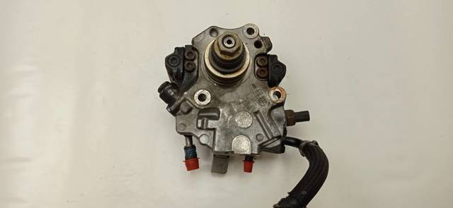 MERCEDES A6510700701 Bomba de alta presión de combustible  disponible Valladolid
