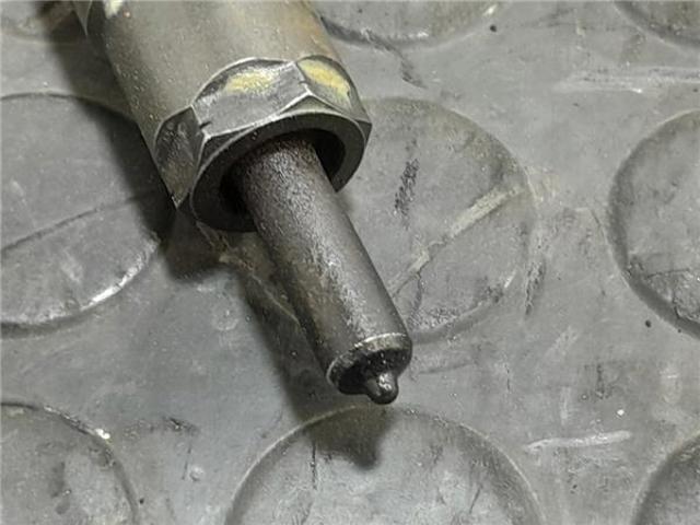 A6510702387 MERCEDES Inyector de combustible  disponible Ourense
