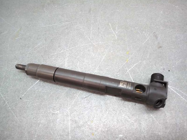 A6510703087 MERCEDES Inyector de combustible  disponible Alicante