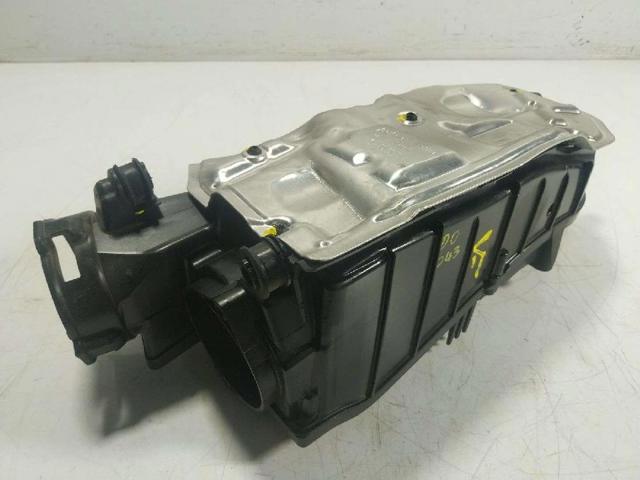 Caja del filtro de aire Mercedes GLC  (X253)