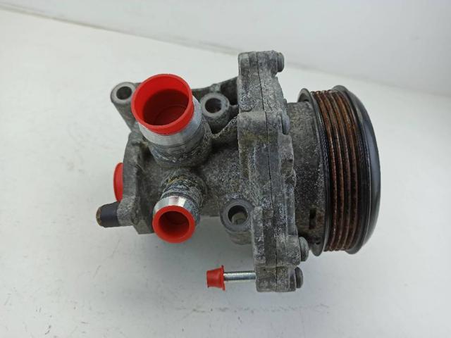 Bomba refrigerante coche A6512000501 MERCEDES