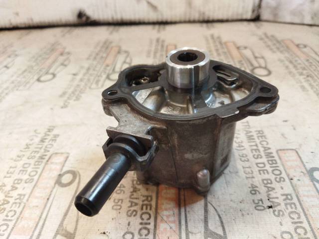 A6512300265 MERCEDES Bomba de vacío comprar Madrid