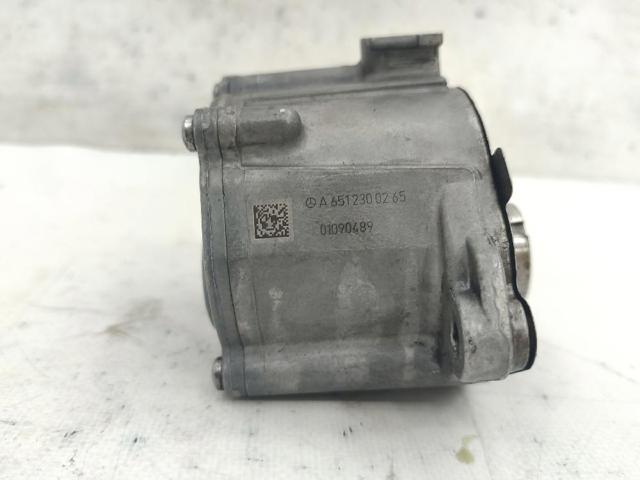 MERCEDES A6512300265 Bomba de vacío  comprar en Albacete
