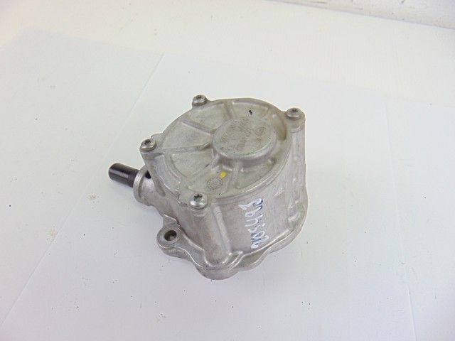 MERCEDES A6512300465 Bomba de vacío  en stock Terrassa