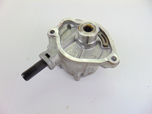 MERCEDES A6512300465 Bomba de vacío  comprar en Ponferrada