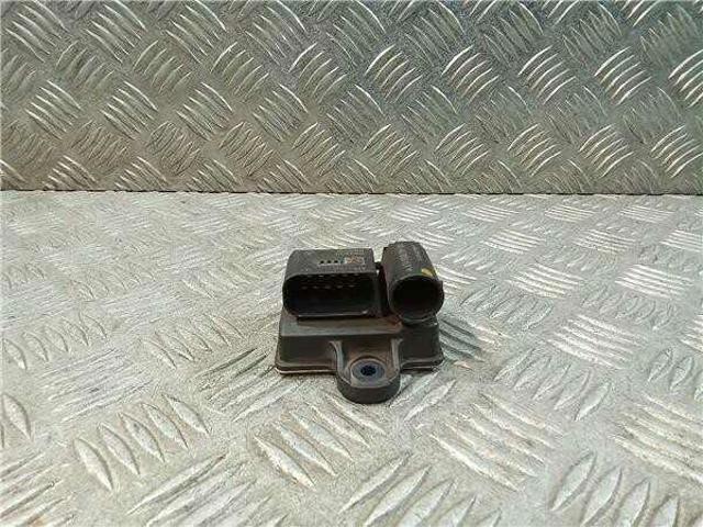 Relé de bujías incandescentes A6519000900 MERCEDES