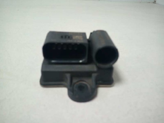 Relé, sistema de precalentamiento  A6519000900 MERCEDES