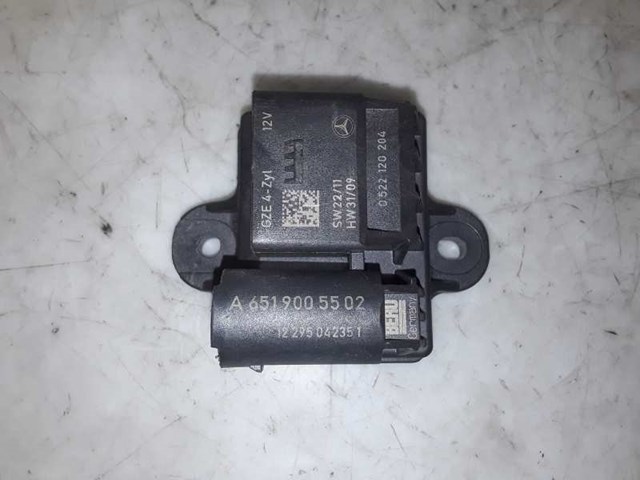Relé de bujía de precalentamiento A6519005502 MERCEDES