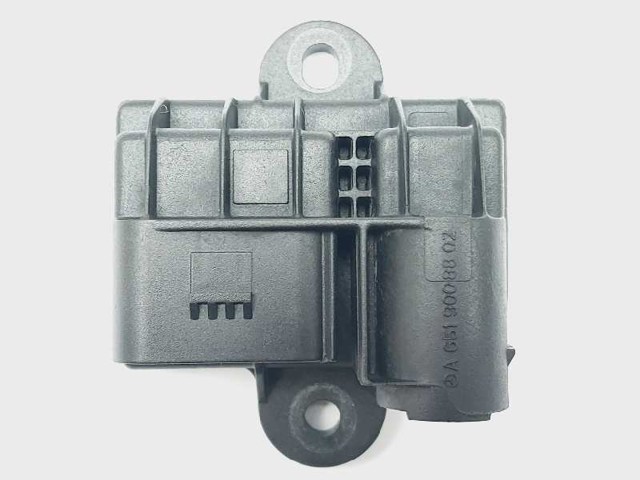 Relé de precalentamiento A6519008802 MERCEDES