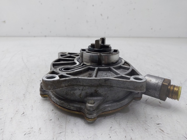 A6652300365 Bomba de vacío  comprar en Reus