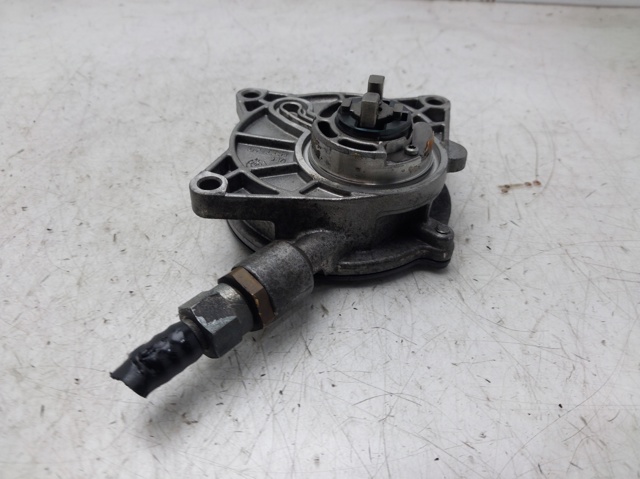 A6652300365 Bomba de vacío  en stock Granada