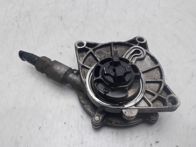 A6652300465 Bomba de vacío  disponible Málaga