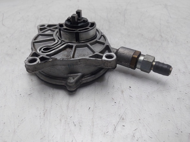 A6652300565 Bomba de vacío comprar Sevilla