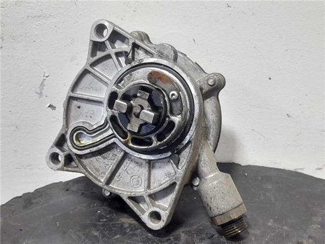 A6652300565 SSANG YONG Bomba de vacío  en stock Gandía