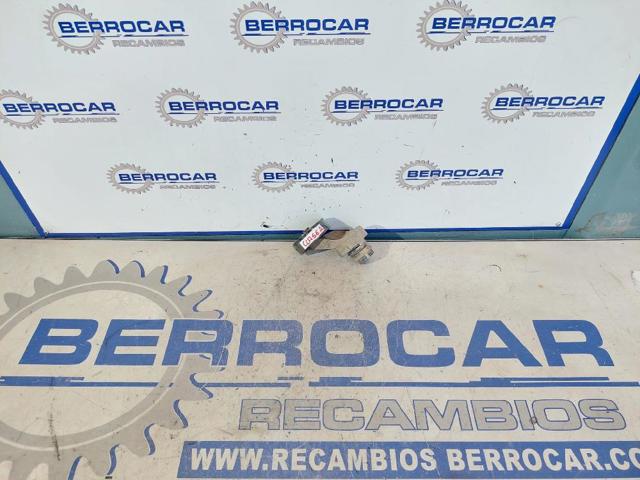 Tensor de la correa trapecial poli v A6682002270 MERCEDES