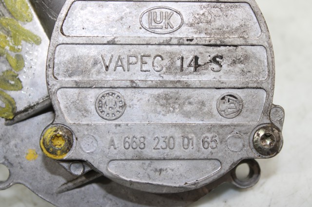 A6682300165 Bomba de vacío  en stock Castellón