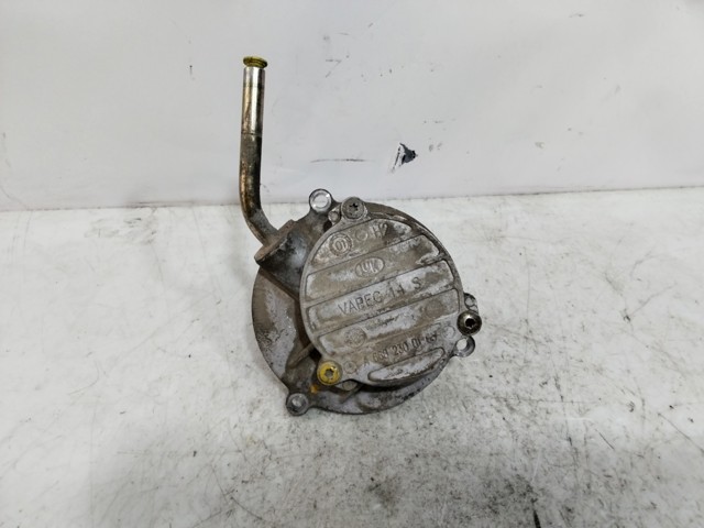 MERCEDES A6682300165 Bomba de vacío  disponible Valladolid