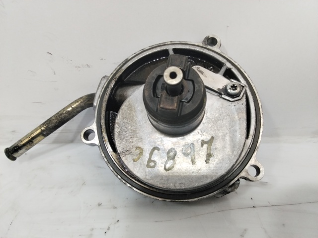 A6682300165 MERCEDES Bomba de vacío  disponible Vigo