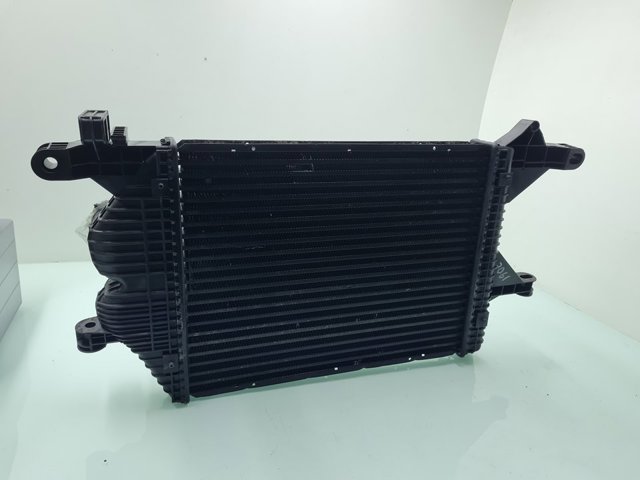 Enfriador de aire de admisión A6685000500 MERCEDES