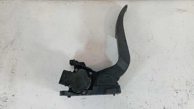 A9013000404 Pedal del acelerador  en stock Castellón