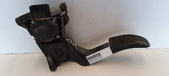A9013000404 MERCEDES Pedal del acelerador  en stock Córdoba
