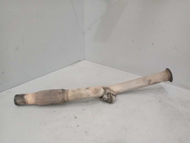 Silenciador de escape delantero  A9014903319 MERCEDES