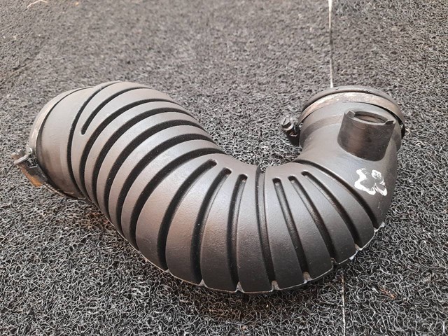 Tubo flexible de aspiración, salida del filtro de aire A9015283382 Mercedes