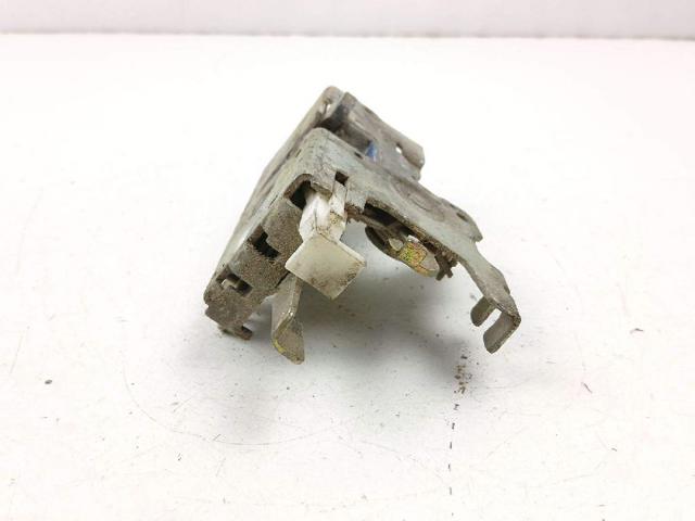 A9017200235 Cerradura de puerta delantera derecha comprar Almería