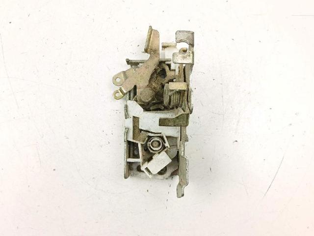 A9017200235 MERCEDES Cerradura de puerta delantera derecha  comprar en Lleida