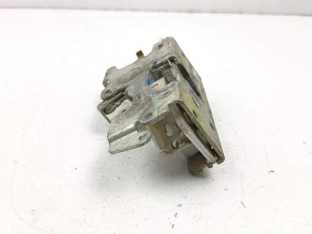 A9017200235 Cerradura de puerta delantera derecha  en stock Sabadell