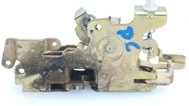 A9017201135 Cerradura de puerta delantera derecha  en stock Castellón