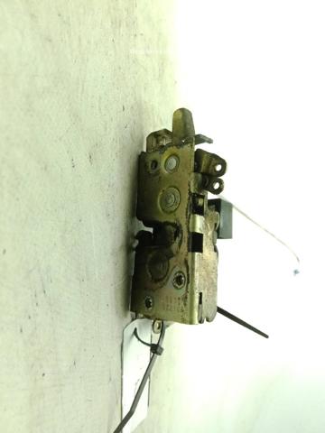A9017201135 Cerradura de puerta delantera derecha  disponible Málaga