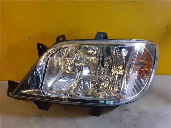 Faro izquierdo A9018202861 Mercedes