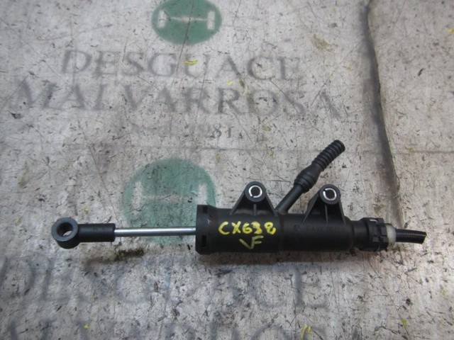 Cilindro maestro de clutch A9062900212 MERCEDES
