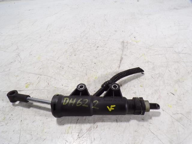 Cilindro maestro de embrague A9062900212 MERCEDES